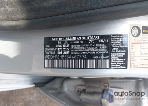 2011 Mercedes-Benz E 350 4Matic z USA, uszkodzony, nr VIN WDDHF8HB5BA467794